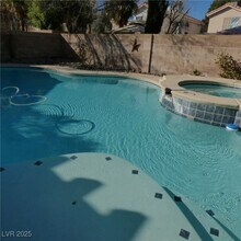 31 Fantasia Ln in Henderson, NV - Building Photo - Building Photo
