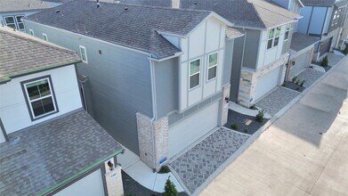 8414 Rising Stream Dr in Houston, TX - Building Photo - Building Photo