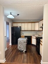 32 Holly Ct in Trenton, NJ - Building Photo - Building Photo