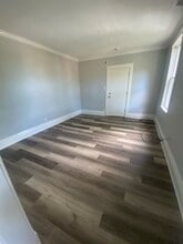 416a W Virginia St in Crystal Lake, IL - Building Photo - Building Photo