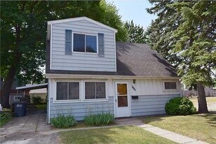 5133 Wissman Rd in Toledo, OH - Building Photo