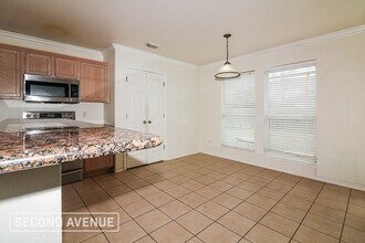 6010 Suffolk Dr in Corpus Christi, TX - Foto de edificio - Building Photo