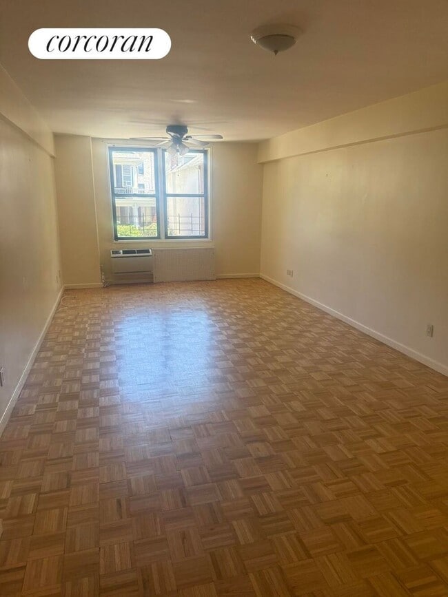 property at 1580 E 18th St