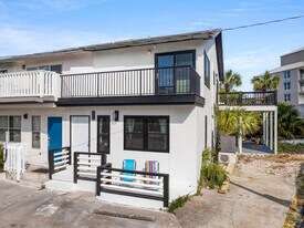 32 Gulf Breeze Ct in Destin, FL - Building Photo