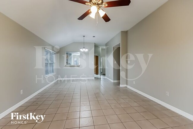 15114 Diamond Way in Baytown, TX - Building Photo - Building Photo