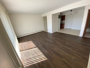 12715 Lacrosse Ave, Unit 301 in Alsip, IL - Building Photo - Building Photo