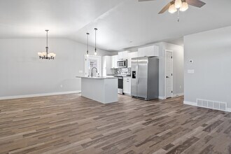 405 Nighthawk Dr in Box Elder, SD - Building Photo - Building Photo