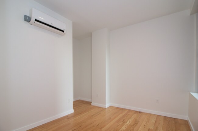 2527 St Paul St in Baltimore, MD - Building Photo - Building Photo