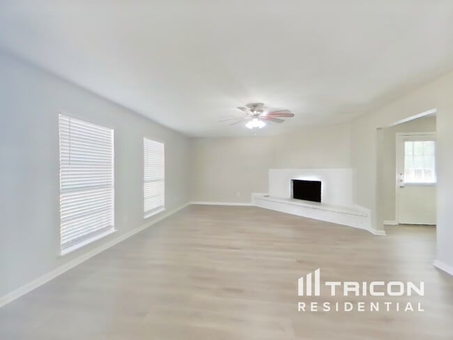 22703 Post Gate Dr in Spring, TX - Building Photo - Building Photo