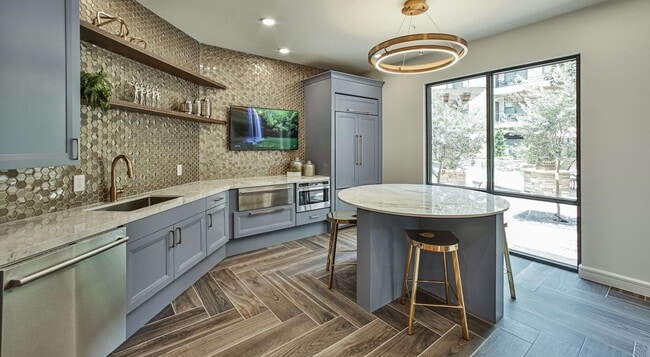 2900 N Braeswood Blvd in Houston, TX - Building Photo - Building Photo