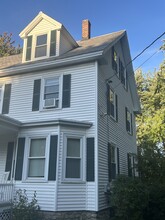 30 Goldsmith St in Littleton, MA - Foto de edificio - Building Photo