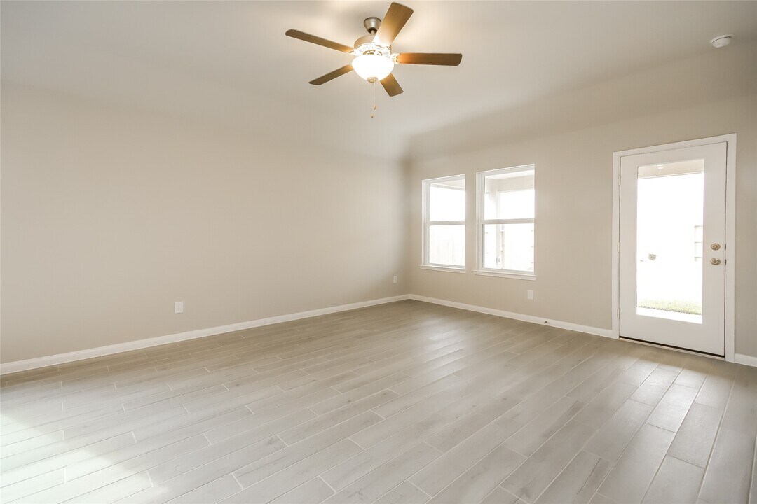 610 Ellwood Terrace Ln in Richmond, TX - Building Photo