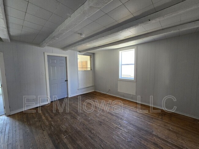 1016 11th Ave SE in Cedar Rapids, IA - Building Photo - Building Photo