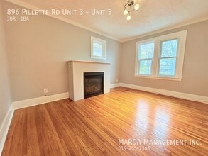 896 Pillette Rd in Windsor, ON - Building Photo - Building Photo