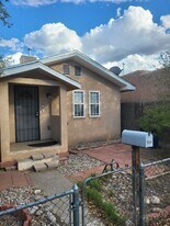 904 Arno St SE in Albuquerque, NM - Building Photo