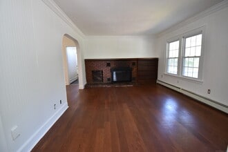 1197 Prospect Rd in Cheshire, CT - Building Photo - Building Photo