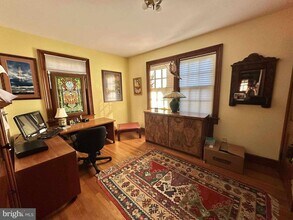 1700 N Stafford St in Arlington, VA - Building Photo - Building Photo