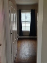 69 Franklin St, Unit 3 Bedroom Downtown in Bristol, RI - Building Photo - Building Photo