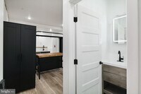 1153 N Front St photo'
