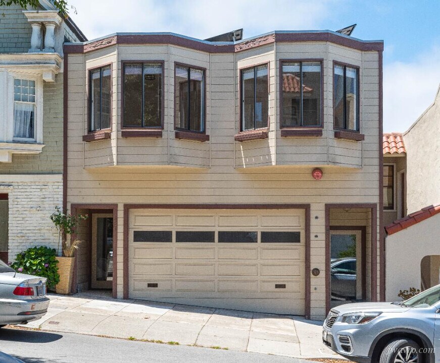 461 Belvedere St in San Francisco, CA - Building Photo