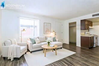 Alvernon Plaza in Tucson, AZ - Foto de edificio - Building Photo