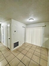 4436 Malibu St in Orlando, FL - Building Photo - Building Photo