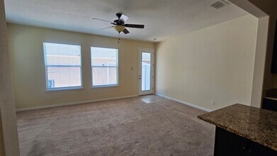 8955 Hildreth Ave in Orlando, FL - Building Photo - Building Photo