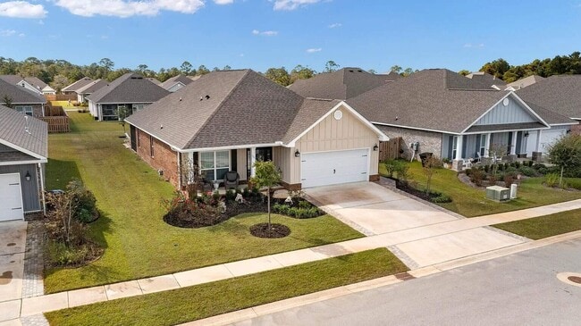 541 Cornelia St in Freeport, FL - Building Photo - Building Photo
