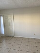 201 Castlewood Dr in North Palm Beach, FL - Building Photo - Building Photo