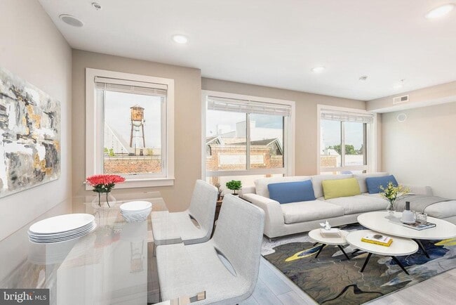 property at 1517 N Stillman St