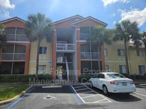 6360 Aragon Way, Unit #306 in Ft. Myers, FL - Building Photo - Building Photo