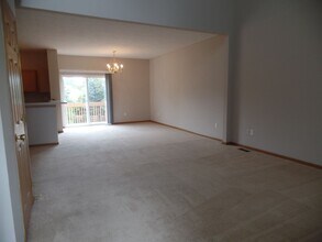 9174 Walker Park Dr in Columbus, OH - Building Photo - Building Photo