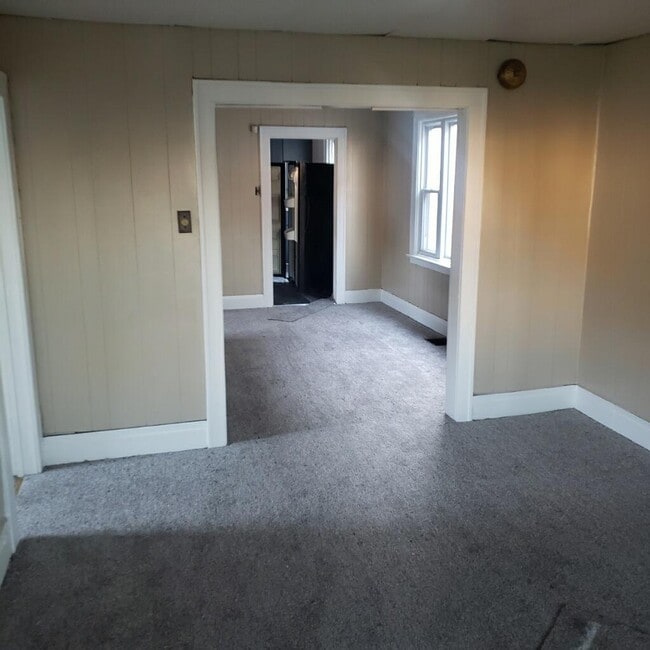 309 Mills St, Unit Lower