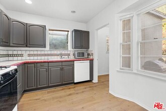 1411 Maple St in Santa Monica, CA - Building Photo - Building Photo