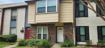 10320 Longmont Dr in Houston, TX - Building Photo - Building Photo