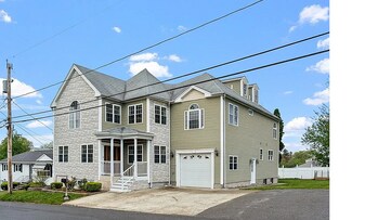 31 Booth Rd in Methuen, MA - Building Photo