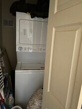 530 Nantahala Ave, Unit 530 in Athens, GA - Building Photo - Building Photo