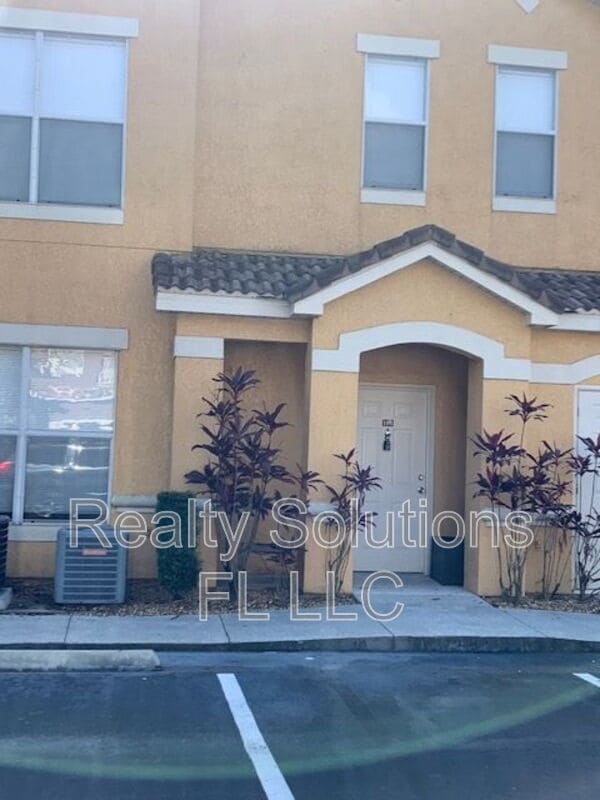 property at 19914 Villa Creek Dr