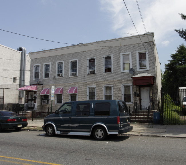 557-55 E Jersey St in Elizabeth, NJ - Building Photo - Building Photo