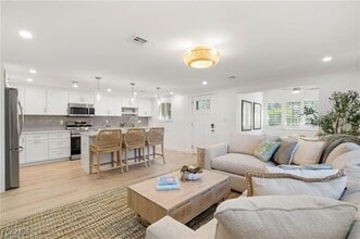 503 Broad Ave S in Naples, FL - Building Photo - Building Photo