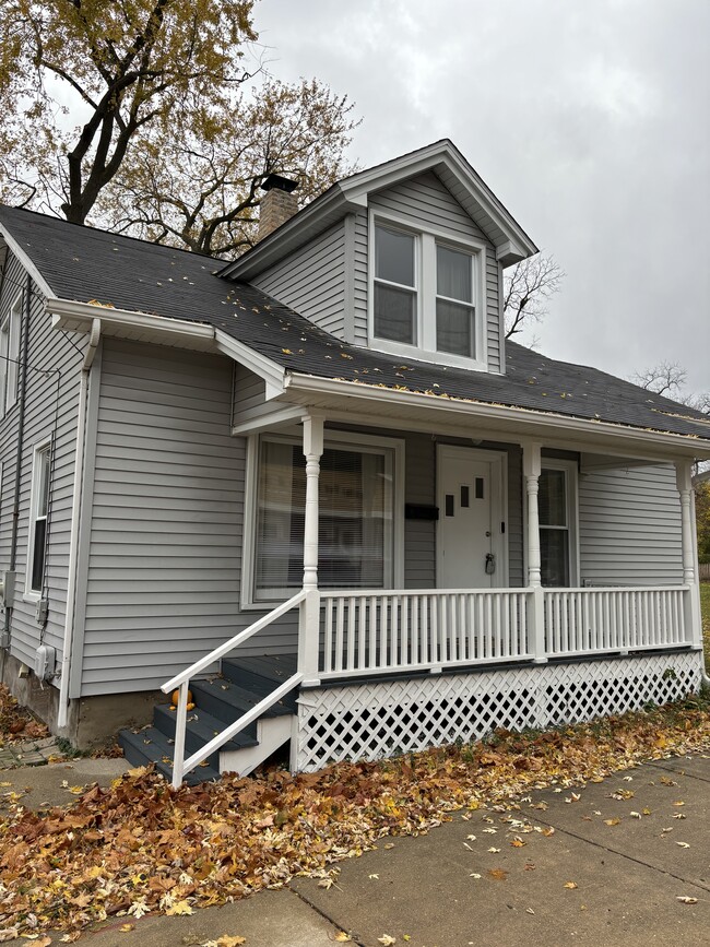 115 Cary St in Cary, IL - Building Photo - Building Photo