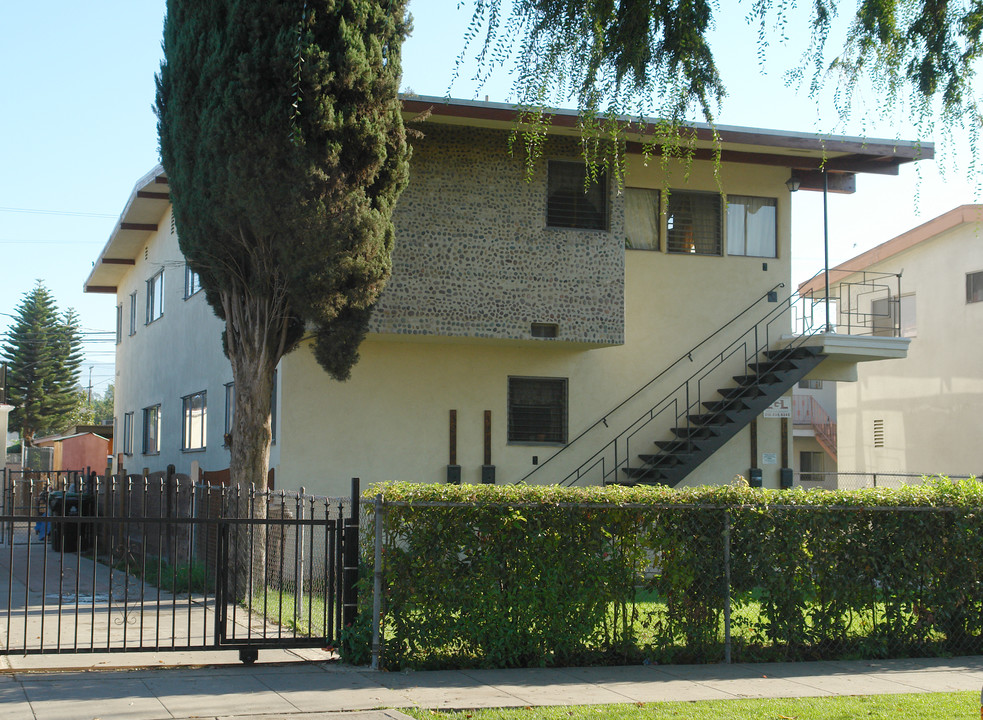 3211-3213 Perlita Ave in Los Angeles, CA - Building Photo