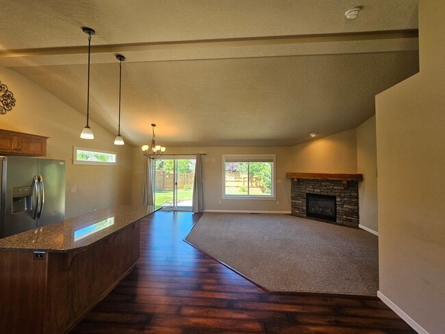 928 W Stirlingview Dr in Spokane, WA - Building Photo - Building Photo