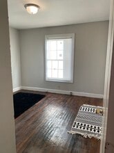 919 Oak Ln in Clarksville, TN - Foto de edificio - Building Photo