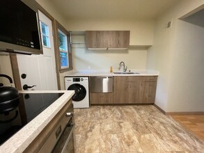 1238 G St in Anchorage, AK - Building Photo - Building Photo