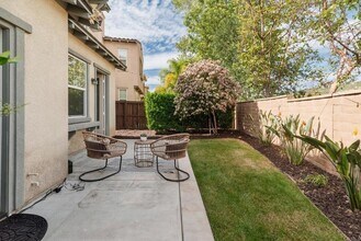 3428 Filoli Cir in Carlsbad, CA - Foto de edificio - Building Photo
