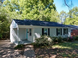 4207 Dinglewood Ave in Charlotte, NC - Building Photo