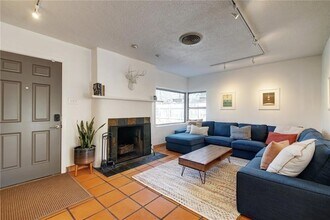 3709 Vineland Dr in Austin, TX - Foto de edificio - Building Photo