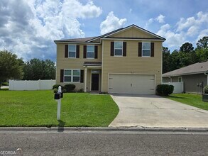 101 Cedar Breeze Dr in Kingsland, GA - Building Photo - Building Photo