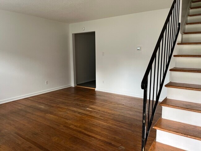 3817 Lupton Cir in Raleigh, NC - Building Photo - Building Photo